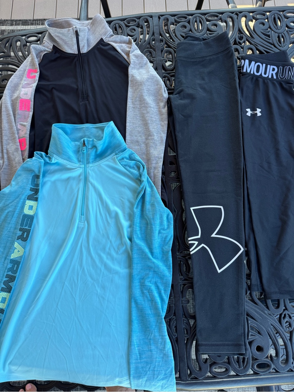 Under Armour Kids Blue & Black Half-Zip Performance Tops and Black Leggings Set